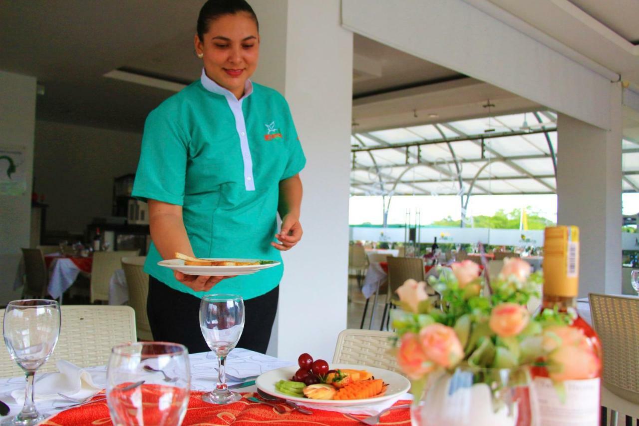 Hotel Anamela Maní Zewnętrze zdjęcie